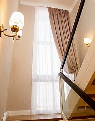 Портьера с подхватом